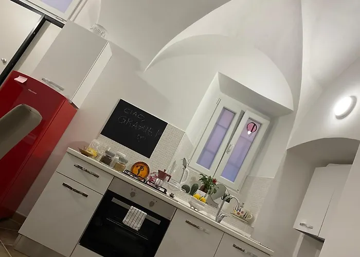 Di _ru * Finale Ligure