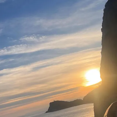 Di _ru * Finale Ligure